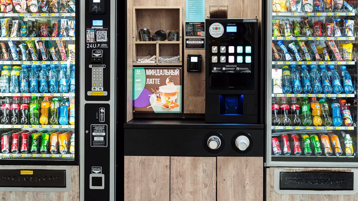 Vending machines vs. micro-markets: which is right for your facility?